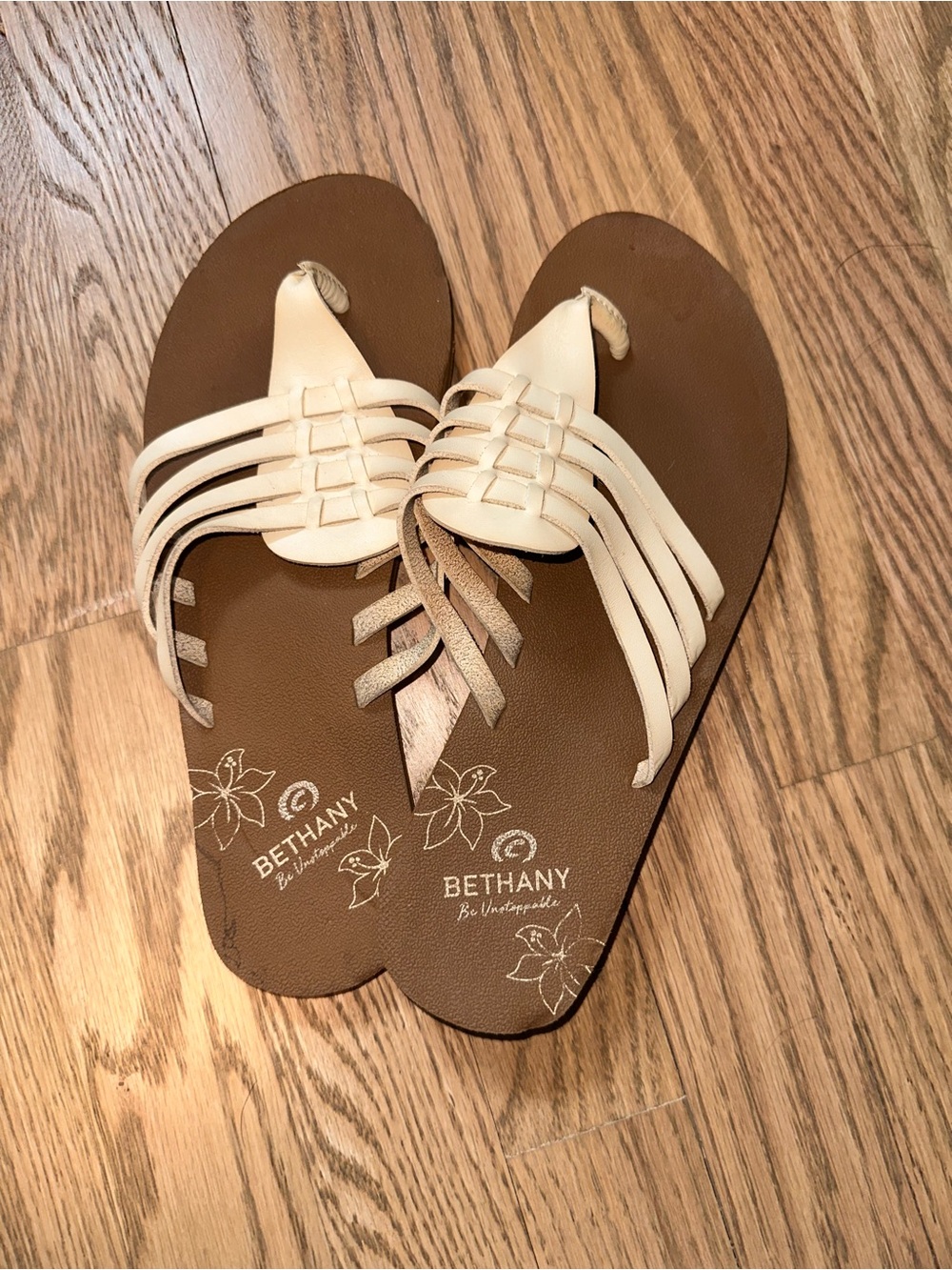 Cobian Bethany Hamilton "Aloha" sandals